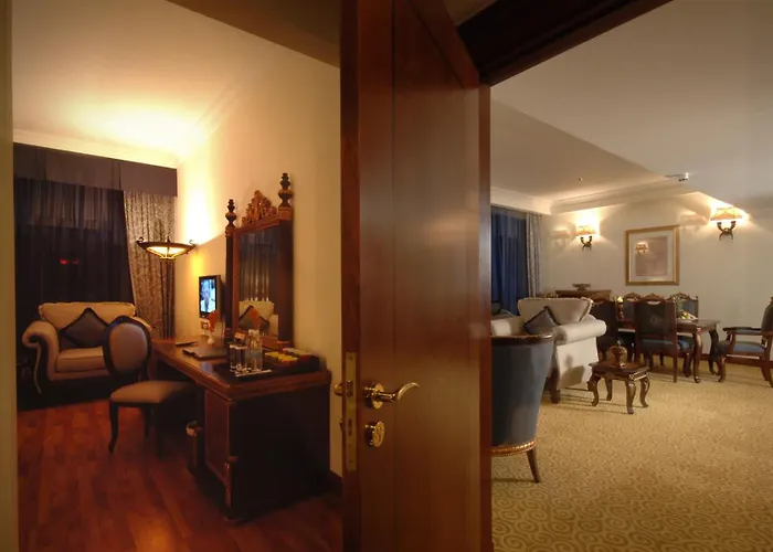 Grand Excelsior Bur DubaiSpa Hotel